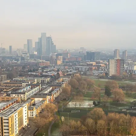 Stunning 2 Bed Apartment In Salford Amazing Views-2